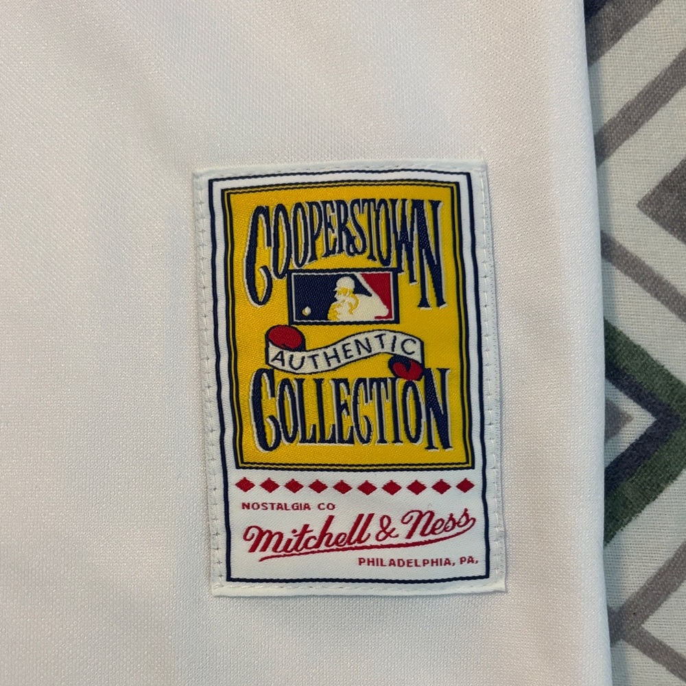 Mitchell & Ness Braves White and Blue Jersey Hank Aaron #44 Throwback - Picture 5 of 10